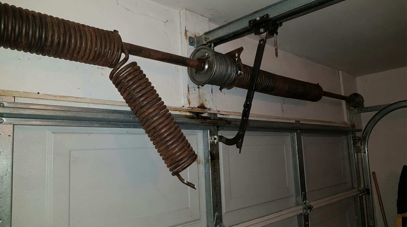 Broken garage door spring in Norristown